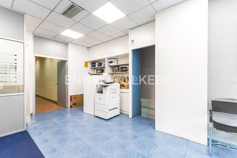 Foto 30ffeae0-511e-42f5-a941-9c5bab9f5643. Location local commercial dans Dreta de l´Eixample Barcelona Foto 30ffeae0-511e-42f5-a941-9c5bab9f5643. Location local commercial dans Dreta de l´Eixample Barcelona