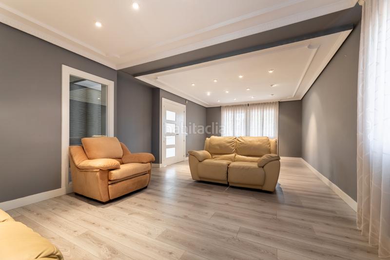 Foto 6df5a71d-a275-4a4a-8f54-beff77f2758d. Chalet con camino riscaldamento parcheggio piscina in Arroyomolinos Foto 6df5a71d-a275-4a4a-8f54-beff77f2758d. Chalet con camino riscaldamento parcheggio piscina in Arroyomolinos