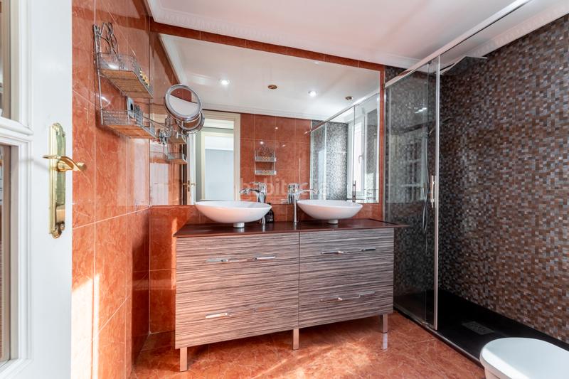 Foto 9e2bb47f-32a3-46dd-a91c-fb5c2a0513f0. Chalet con camino riscaldamento parcheggio piscina in Arroyomolinos Foto 9e2bb47f-32a3-46dd-a91c-fb5c2a0513f0. Chalet con camino riscaldamento parcheggio piscina in Arroyomolinos