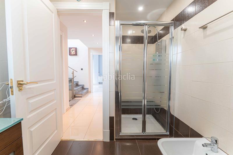 Foto 42bafd94-3c41-46fa-a477-4ac6530bf28a. Chalet con camino riscaldamento parcheggio piscina in Arroyomolinos Foto 42bafd94-3c41-46fa-a477-4ac6530bf28a. Chalet con camino riscaldamento parcheggio piscina in Arroyomolinos