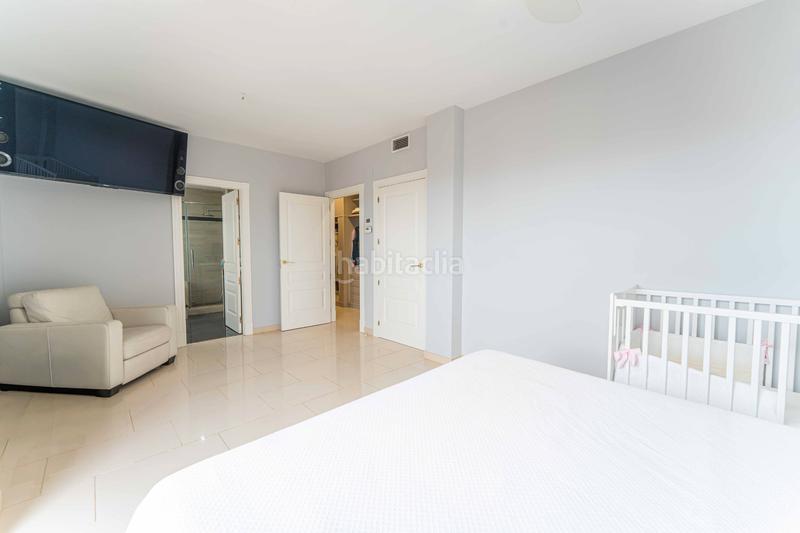 Foto ed331d17-d766-4b3c-aed4-5dcdb8101fc9. Chalet con camino riscaldamento parcheggio piscina in Arroyomolinos Foto ed331d17-d766-4b3c-aed4-5dcdb8101fc9. Chalet con camino riscaldamento parcheggio piscina in Arroyomolinos