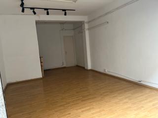 Lloguer Local Comercial Carrer d'agramunt. Local en alquiler Lloguer Local Comercial Carrer d'agramunt. Local en alquiler