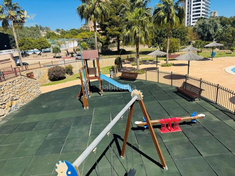 Foto e3cc2370-2fea-46a5-b1a2-85e9201bd026. Pis amb aparcament piscina a Via Parque Benidorm Foto e3cc2370-2fea-46a5-b1a2-85e9201bd026. Pis amb aparcament piscina a Via Parque Benidorm