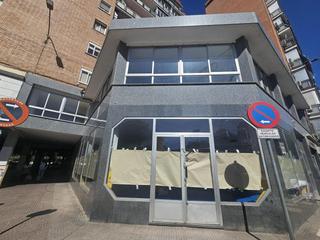 Alquiler Local Comercial  Vía complutense Alquiler Local Comercial  Vía complutense