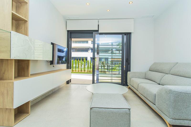 Foto fc02a46d-0fa1-4707-b4e4-2ddeb003a7af. Planta baixa amb aparcament piscina a Playa Flamenca Orihuela Foto fc02a46d-0fa1-4707-b4e4-2ddeb003a7af. Planta baixa amb aparcament piscina a Playa Flamenca Orihuela