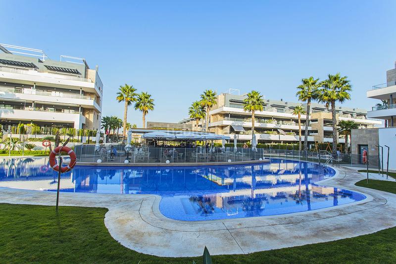 Foto ffda5d90-cb83-4a48-81ed-0cc26f34c1be. Planta baixa amb aparcament piscina a Playa Flamenca Orihuela Foto ffda5d90-cb83-4a48-81ed-0cc26f34c1be. Planta baixa amb aparcament piscina a Playa Flamenca Orihuela