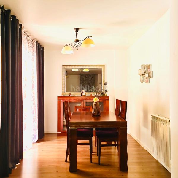 Foto ed06fbdc-ab07-4896-adf0-8704ad79a609. Xalet amb xemeneia calefacció aparcament a Meco pueblo Meco Foto ed06fbdc-ab07-4896-adf0-8704ad79a609. Xalet amb xemeneia calefacció aparcament a Meco pueblo Meco