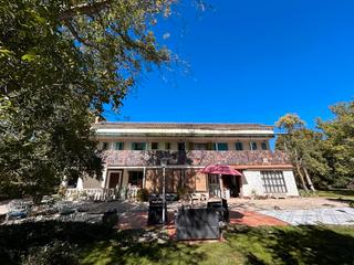 Masia a Canalejas del Arroyo. Finca rústica con 3 viviendas independientes en parcela de casi Masia a Canalejas del Arroyo. Finca rústica con 3 viviendas independientes en parcela de casi