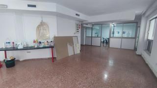 Planta baja Segura. Se vende magnifica entreplanta en el centro de alicantezona luce Planta baja Segura. Se vende magnifica entreplanta en el centro de alicantezona luce
