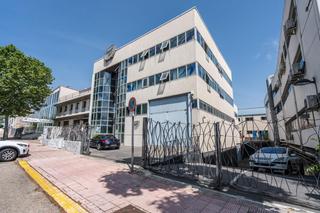 Fabrikhalle  Fragua. Nave industrial en móstoles  calle fragua  1.720 m en 4 plantas Fabrikhalle  Fragua. Nave industrial en móstoles  calle fragua  1.720 m en 4 plantas