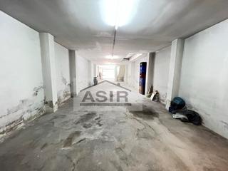 Local commercial à Alquenència - Venècia. Local muy amplio amplio totalmente diáfano que también se puede Local commercial à Alquenència - Venècia. Local muy amplio amplio totalmente diáfano que también se puede