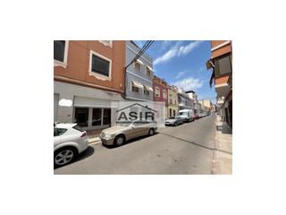 Local commercial à Alquenència - Venècia. Local muy amplio amplio que también se puede utilizar como garaj Local commercial à Alquenència - Venècia. Local muy amplio amplio que también se puede utilizar como garaj