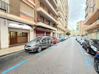 Local commercial à Alquenència - Venècia. Local con anillo preparado para entrar ya Local commercial à Alquenència - Venècia. Local con anillo preparado para entrar ya