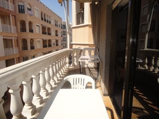 Apartamento Calle crevillente. Con garaje y dos tasteros Apartamento Calle crevillente. Con garaje y dos tasteros