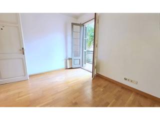 Pis  Casanova. Piso con balcón en venta en finca regia con ascensor en la mejor Pis  Casanova. Piso con balcón en venta en finca regia con ascensor en la mejor