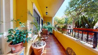 Tríplex a El Travaló - Martínez Valero. Vivienda tipo triplex con un amplio sotano y varias terrazas, co Tríplex a El Travaló - Martínez Valero. Vivienda tipo triplex con un amplio sotano y varias terrazas, co