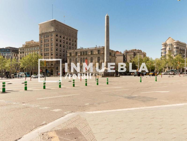 Foto 47b5b66c-86e4-4303-9c5b-2996e13c24e0. Alquiler local comercial con gran superfície comercial y mucha visibilidad en Barcelona Foto 47b5b66c-86e4-4303-9c5b-2996e13c24e0. Alquiler local comercial con gran superfície comercial y mucha visibilidad en Barcelona
