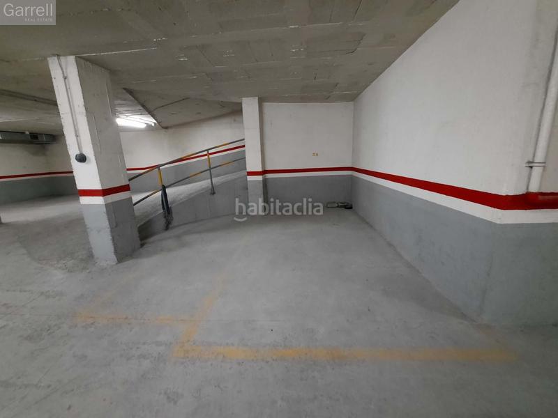 Foto 6e5a7aba-bf94-459c-b470-af657c343448. Parking coche en Estació de França Mollet del Vallès Foto 6e5a7aba-bf94-459c-b470-af657c343448. Parking coche en Estació de França Mollet del Vallès