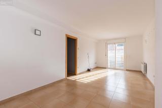 Flat  Cl calaf  es: pl: pt:
 roda de bera (tarragona) Flat  Cl calaf  es: pl: pt:
 roda de bera (tarragona)