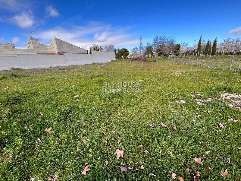 Foto dde9a3b7-fd11-4cde-98d2-961bbed3e40c. Terrain résidentiel dans señorío de Illescas Illescas Foto dde9a3b7-fd11-4cde-98d2-961bbed3e40c. Terrain résidentiel dans señorío de Illescas Illescas