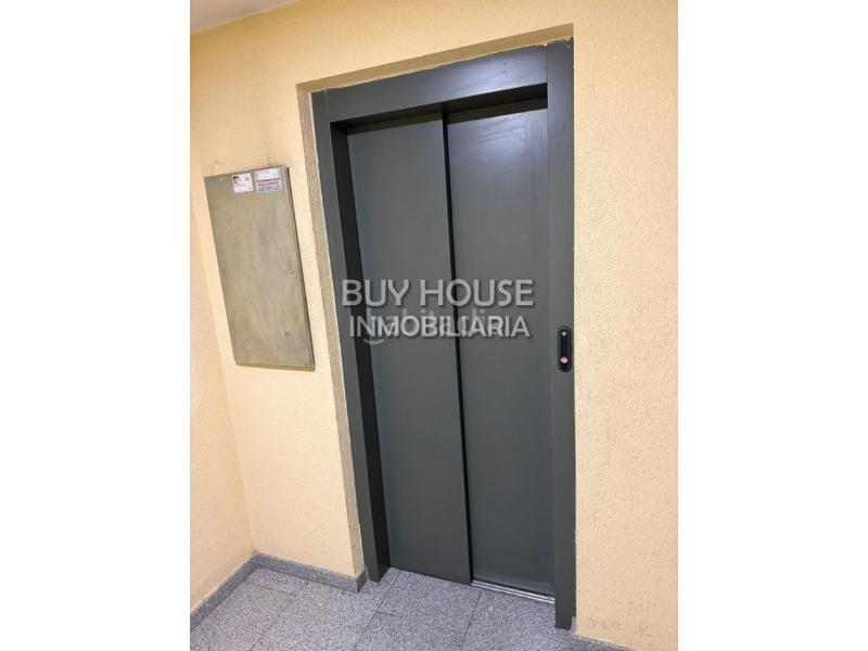 Foto 3b693188-1b2b-4e9e-b51f-8b6a83523db3. Pis amb aparcament a El Nido-Fuentes Parla Foto 3b693188-1b2b-4e9e-b51f-8b6a83523db3. Pis amb aparcament a El Nido-Fuentes Parla