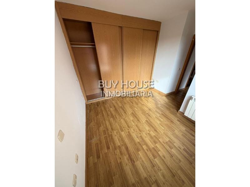 Foto 50c2e450-dddc-4c86-8c58-fe84877f76c6. Pis amb aparcament a El Nido-Fuentes Parla Foto 50c2e450-dddc-4c86-8c58-fe84877f76c6. Pis amb aparcament a El Nido-Fuentes Parla