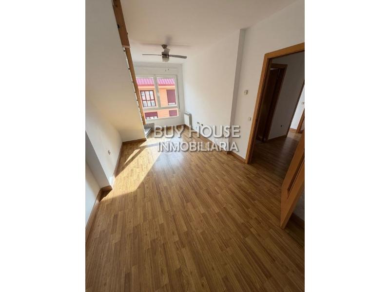 Foto 6ae355fa-2091-4c95-a21b-d6ab81bb763e. Pis amb aparcament a El Nido-Fuentes Parla Foto 6ae355fa-2091-4c95-a21b-d6ab81bb763e. Pis amb aparcament a El Nido-Fuentes Parla