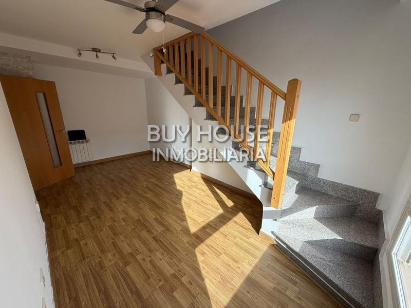 Foto ca40518b-9e73-48ba-beac-db68af7ddfd8. Pis amb aparcament a El Nido-Fuentes Parla Foto ca40518b-9e73-48ba-beac-db68af7ddfd8. Pis amb aparcament a El Nido-Fuentes Parla