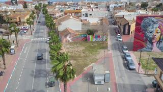 Wohngrundstück Avenida trece de octubre. Parcela para apartamentos en los alcázares Wohngrundstück Avenida trece de octubre. Parcela para apartamentos en los alcázares