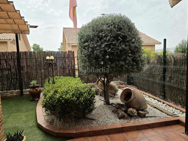 Foto 06925cb5-8655-4b0f-b30d-d7df5c938aa0. Casa pareada chalet en urbanización itálica en Olías del Rey Foto 06925cb5-8655-4b0f-b30d-d7df5c938aa0. Casa pareada chalet en urbanización itálica en Olías del Rey