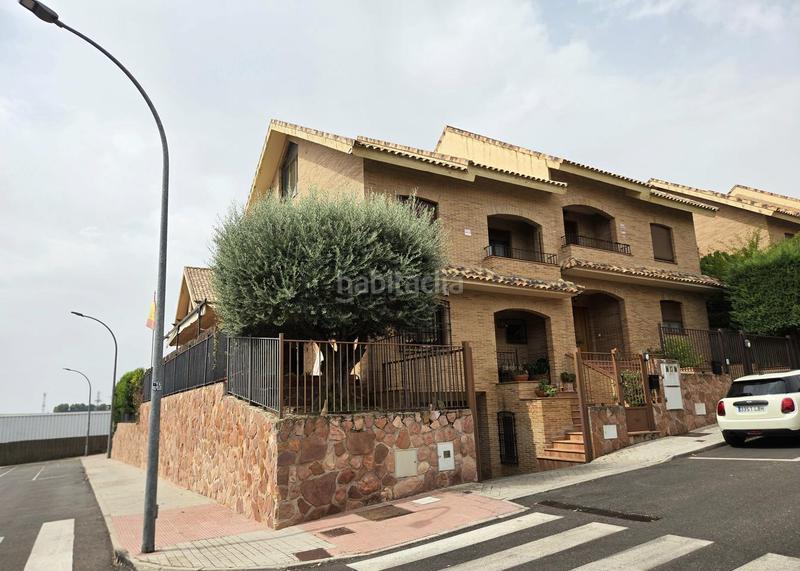 Foto 481421e2-c694-4cec-b24e-14c64c8306c6. Casa pareada chalet en urbanización itálica en Olías del Rey Foto 481421e2-c694-4cec-b24e-14c64c8306c6. Casa pareada chalet en urbanización itálica en Olías del Rey