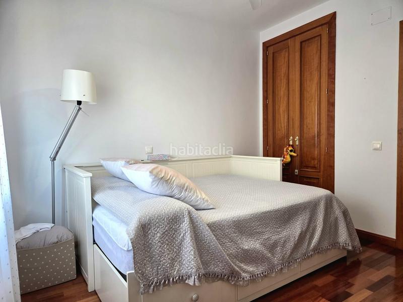 Foto 5e719a66-ed66-42c6-a2fc-16533ee8f9e5. Casa pareada chalet en urbanización itálica en Olías del Rey Foto 5e719a66-ed66-42c6-a2fc-16533ee8f9e5. Casa pareada chalet en urbanización itálica en Olías del Rey