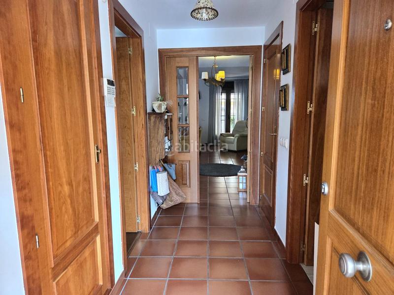 Foto 76530331-241d-4fea-bc57-400ab99afe8c. Casa pareada chalet en urbanización itálica en Olías del Rey Foto 76530331-241d-4fea-bc57-400ab99afe8c. Casa pareada chalet en urbanización itálica en Olías del Rey