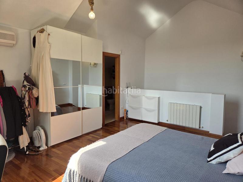 Foto f678ab04-f398-403e-bde1-679a52d351bd. Casa pareada chalet en urbanización itálica en Olías del Rey Foto f678ab04-f398-403e-bde1-679a52d351bd. Casa pareada chalet en urbanización itálica en Olías del Rey