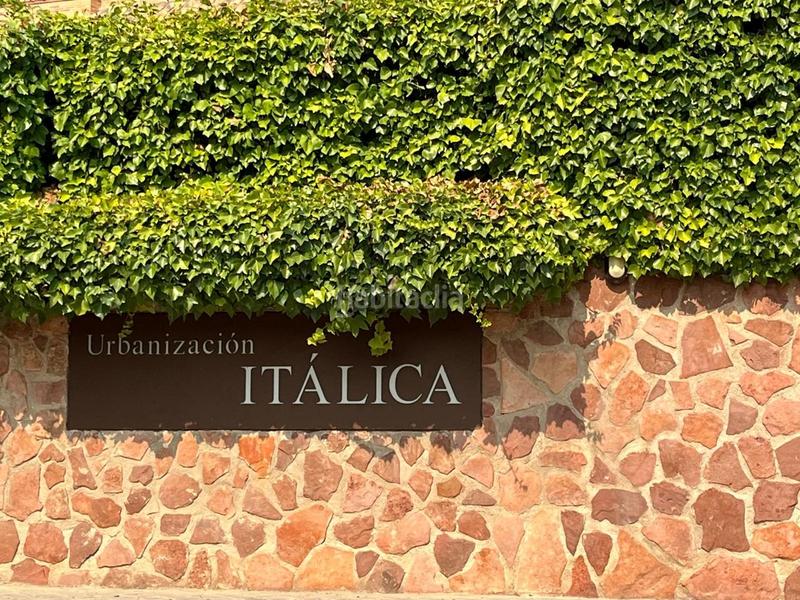 Foto faabe780-c170-4bfe-b3ac-9d518124abbc. Casa pareada chalet en urbanización itálica en Olías del Rey Foto faabe780-c170-4bfe-b3ac-9d518124abbc. Casa pareada chalet en urbanización itálica en Olías del Rey