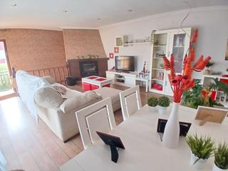 Chalet  Calle de las lamas 11. Consulting 2001 vende chalet independiente en el centro de alped Chalet  Calle de las lamas 11. Consulting 2001 vende chalet independiente en el centro de alped