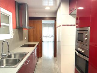 Pis  Carrer doctor ferran. Centro - para entrar a vivir, muy luminoso! Pis  Carrer doctor ferran. Centro - para entrar a vivir, muy luminoso!