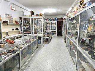 Casa adossada  Carrer gran. A reformar a su gusto Casa adossada  Carrer gran. A reformar a su gusto