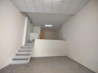 Rent Business premise in Centre Vila. Se alquila local en centre vila Rent Business premise in Centre Vila. Se alquila local en centre vila