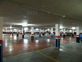 Aparcament cotxe en Calle cañas y barro, 50. Plaza parking doble en brezo!!! Aparcament cotxe en Calle cañas y barro, 50. Plaza parking doble en brezo!!!