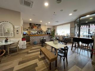 Geschäftsraum in Villanueva de la Torre. Oportunidad única cafetería en pleno funcionamiento y totalmente Geschäftsraum in Villanueva de la Torre. Oportunidad única cafetería en pleno funcionamiento y totalmente