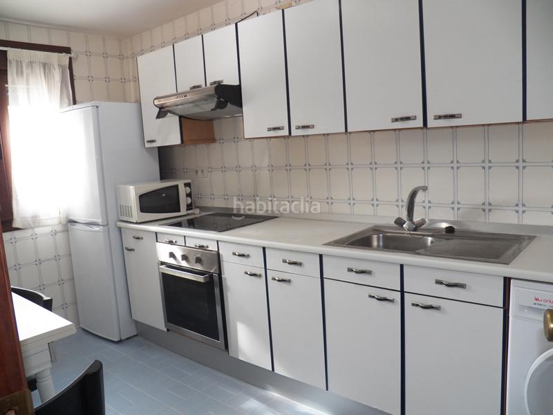 Foto d0f3a513-dca1-4a26-80e9-2d1c2f9a7751. Lloguer casa adossada amb xemeneia calefacció aparcament a Miraflores de la Sierra Foto d0f3a513-dca1-4a26-80e9-2d1c2f9a7751. Lloguer casa adossada amb xemeneia calefacció aparcament a Miraflores de la Sierra