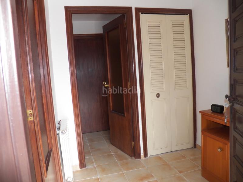 Foto eaa85379-6912-4557-878a-b5a06886c314. Lloguer casa adossada amb xemeneia calefacció aparcament a Miraflores de la Sierra Foto eaa85379-6912-4557-878a-b5a06886c314. Lloguer casa adossada amb xemeneia calefacció aparcament a Miraflores de la Sierra