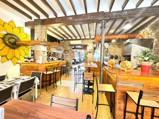 Miete Geschäftsraum in Loreto 24. Se traspasa restaurante en pleno funcionamiento en la famosa cal Miete Geschäftsraum in Loreto 24. Se traspasa restaurante en pleno funcionamiento en la famosa cal