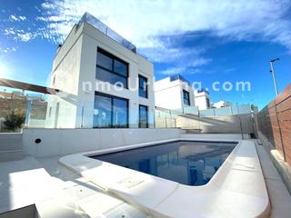 Casa  Calle de espigol 1. Villa independiente con piscina privada Casa  Calle de espigol 1. Villa independiente con piscina privada