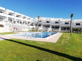 Casa adossada en Monforte del Cid. Chalet adosado a la venta en alenda golf con piscina. obra nueva Casa adossada en Monforte del Cid. Chalet adosado a la venta en alenda golf con piscina. obra nueva