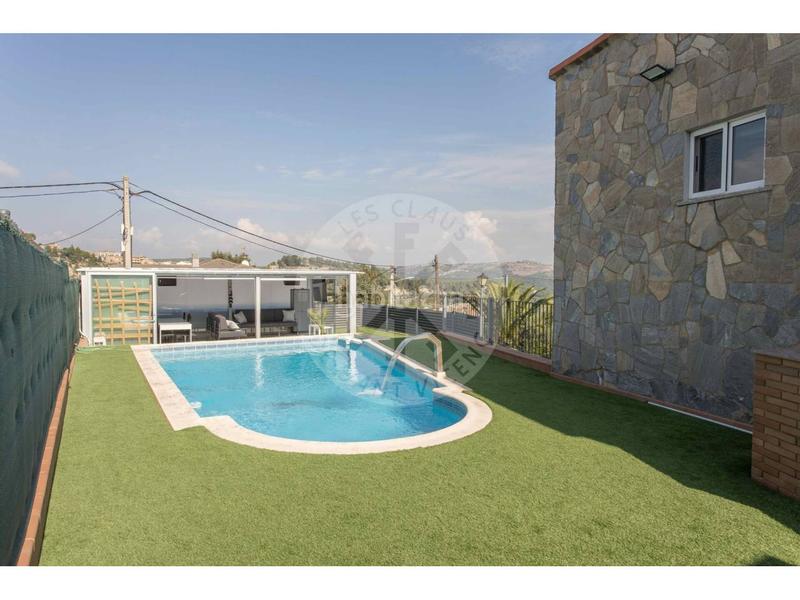 Foto 3ad56714-cb24-4e6a-b207-e03b47a8b28d. Casa amb calefacció aparcament piscina a Castellgalí Foto 3ad56714-cb24-4e6a-b207-e03b47a8b28d. Casa amb calefacció aparcament piscina a Castellgalí