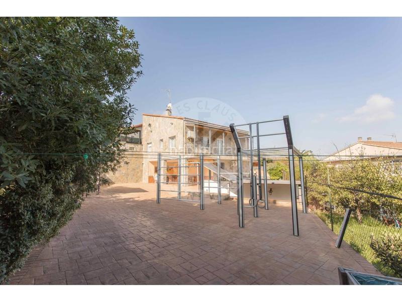 Foto 4b7c9e84-f786-4878-80b1-2226c223e51e. Casa amb calefacció aparcament piscina a Castellgalí Foto 4b7c9e84-f786-4878-80b1-2226c223e51e. Casa amb calefacció aparcament piscina a Castellgalí