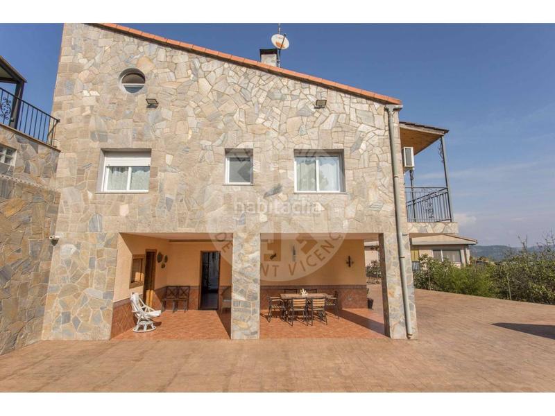 Foto 5d5a284b-7ae8-4d7e-bb74-550e932bebbd. Casa amb calefacció aparcament piscina a Castellgalí Foto 5d5a284b-7ae8-4d7e-bb74-550e932bebbd. Casa amb calefacció aparcament piscina a Castellgalí