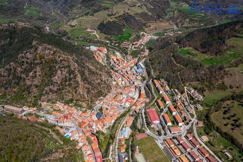 Foto e27054b3-a2ee-4b53-ab5f-b5cb021361a8. Pis amb calefacció aparcament a Ribes de Freser Foto e27054b3-a2ee-4b53-ab5f-b5cb021361a8. Pis amb calefacció aparcament a Ribes de Freser
